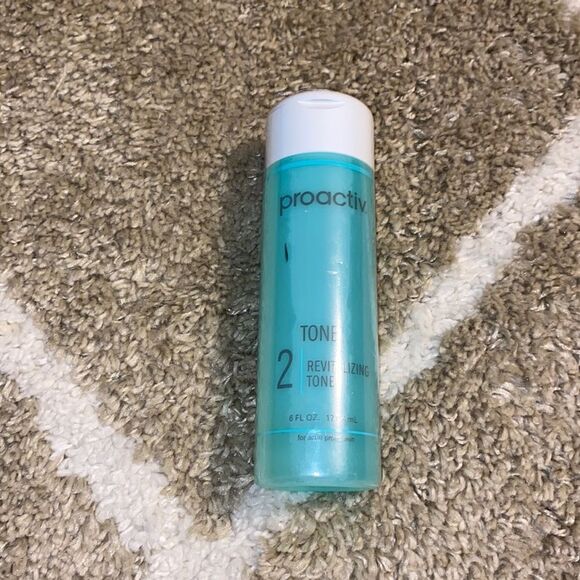 Proactiv Step 2 Revitalizing Toner 90-Day Supply - Picture 1 of 6